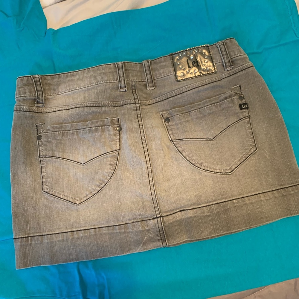 Mini skirt - Picture 2 of 2